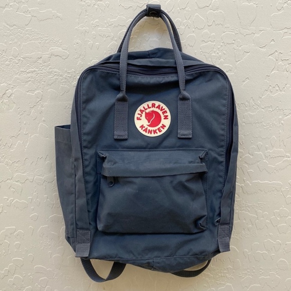 FJALLRAVEN KANKEN GRAPHITE GRAY FULL SIZE BACKPACK